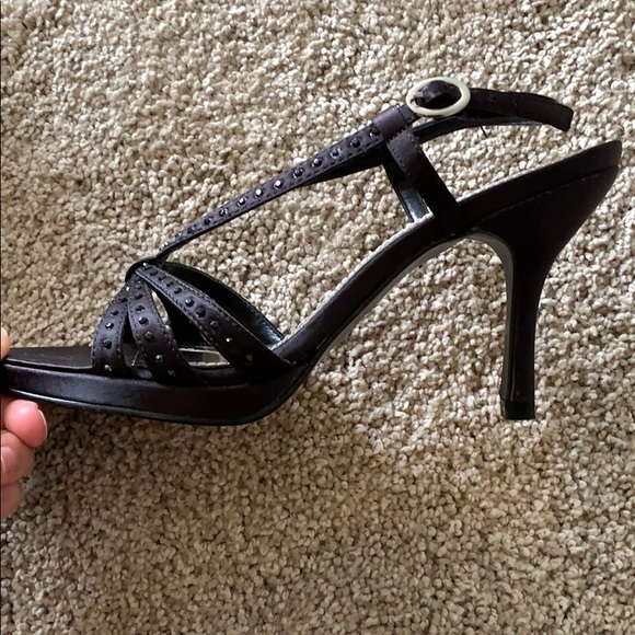 Unlisted black strappy heels - Picture 3 of 5